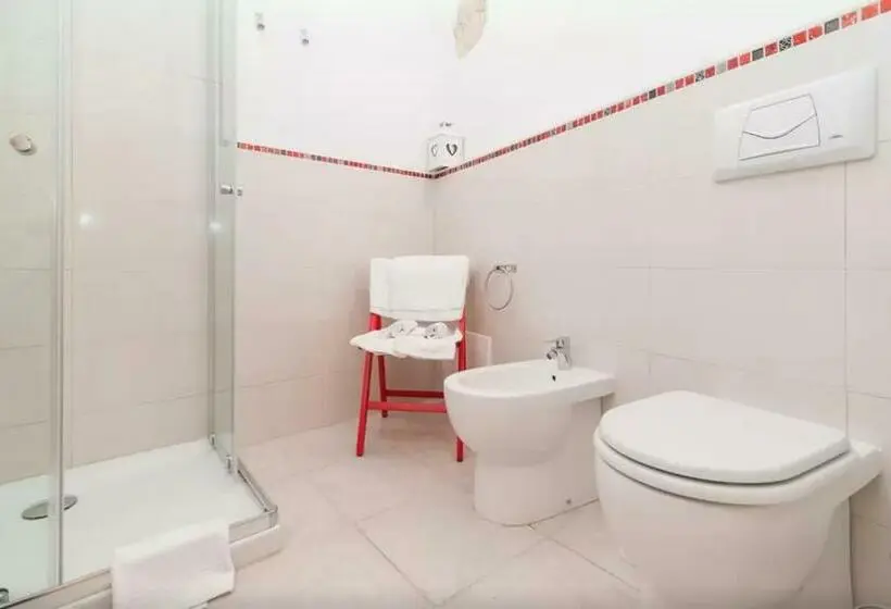 Standard-huone, Archè