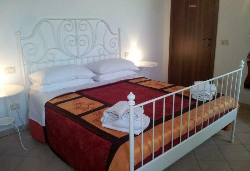 اتاق استاندارد سه نفره, Bb Parco Del Mincio