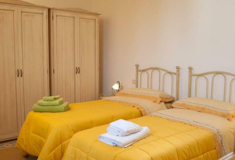 Habitació Estàndard, Dimora Moresca 1906