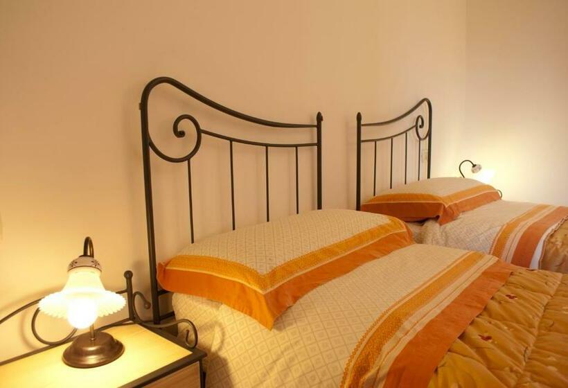 Habitació Estàndard, Dimora Moresca 1906