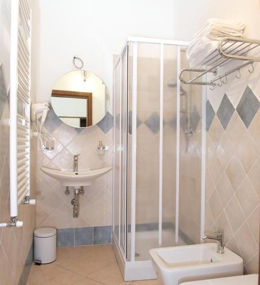 Standard room with outdoor bath, Domo   Guest House Il Nespolo Fiorito