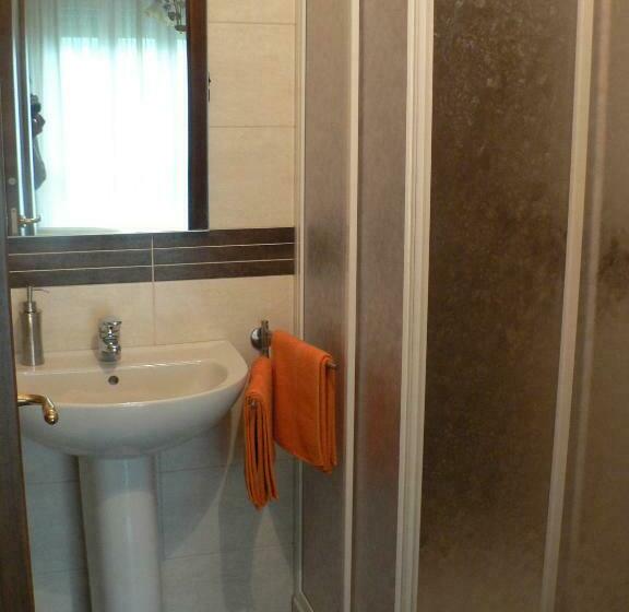 غرفة قياسية مزوَّدة بشُرفة, La Via Del Sole