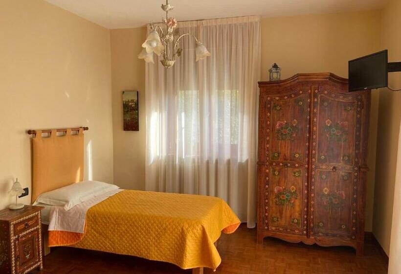 Номер Стандарт с Балконом, La Via Del Sole