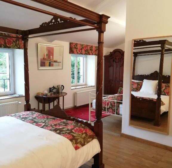 חדר סופריור לשלושה, Le Grand Chemin De La Vie