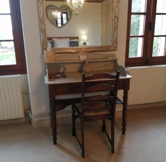 חדר סטנדרט לשלושה, Le Grand Chemin De La Vie