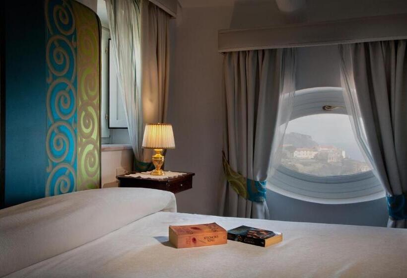 주니어 스위트 바다 전망, Palazzo Pascal