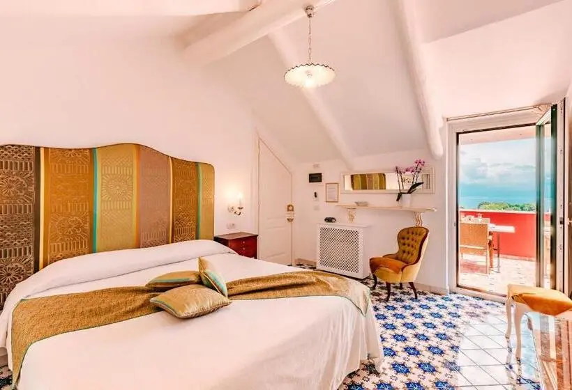 Deluxe Suite Sea View, Palazzo Pascal
