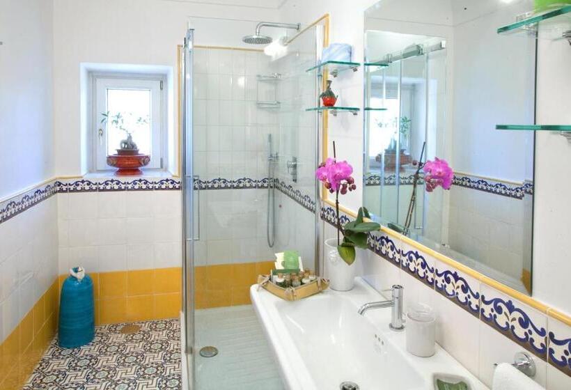 프레스티지 스위트, Palazzo Pascal