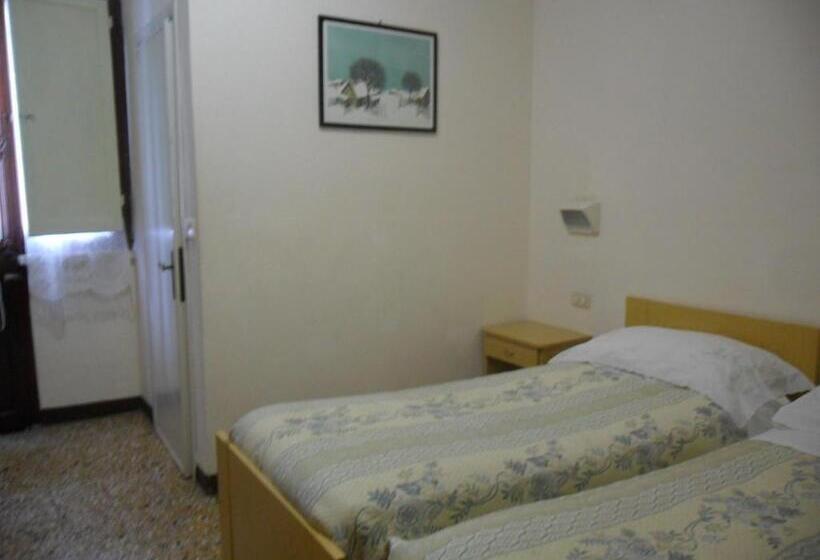 スタンダードルーム, Albergo Giardino