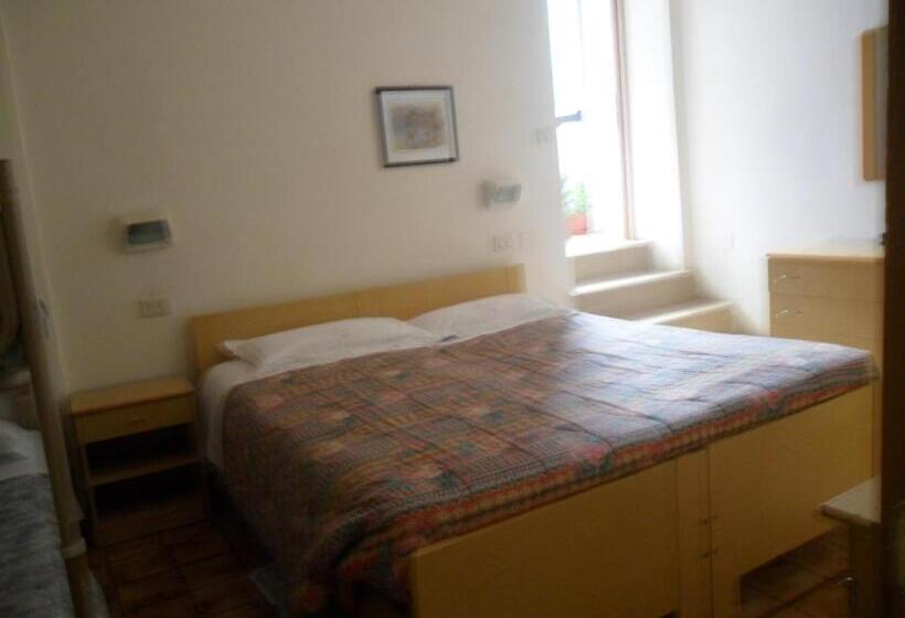 חדר סטנדרט לארבעה, Albergo Giardino