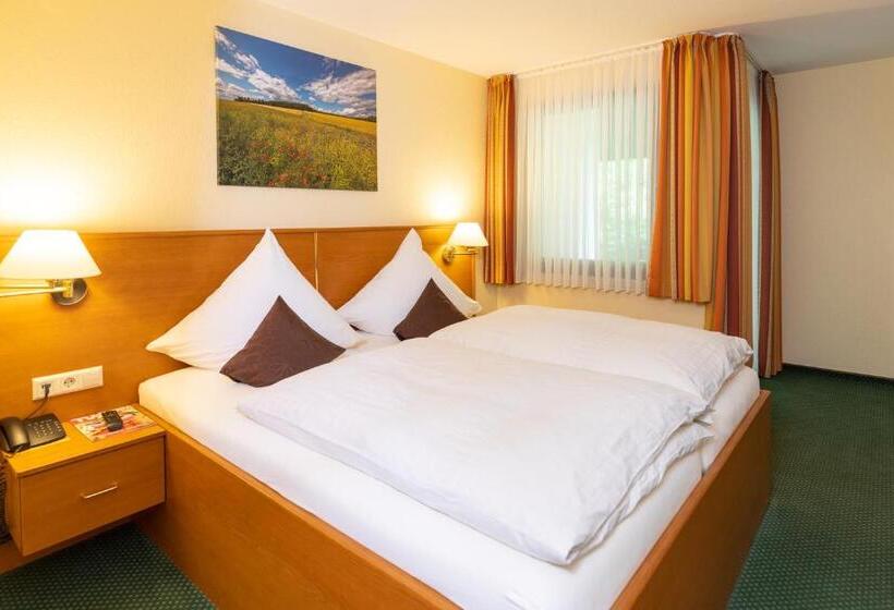 标准间带阳台, Burgfrieden