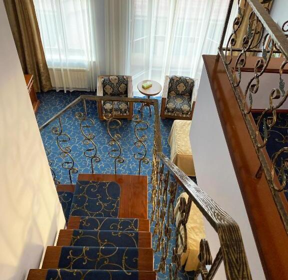 Duplex Junior Suite, Russia