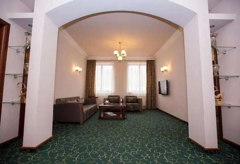 سوییت, Russia