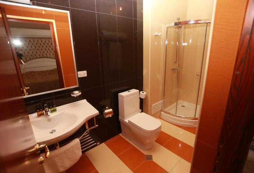 سوئیت پرزیدنت, Russia