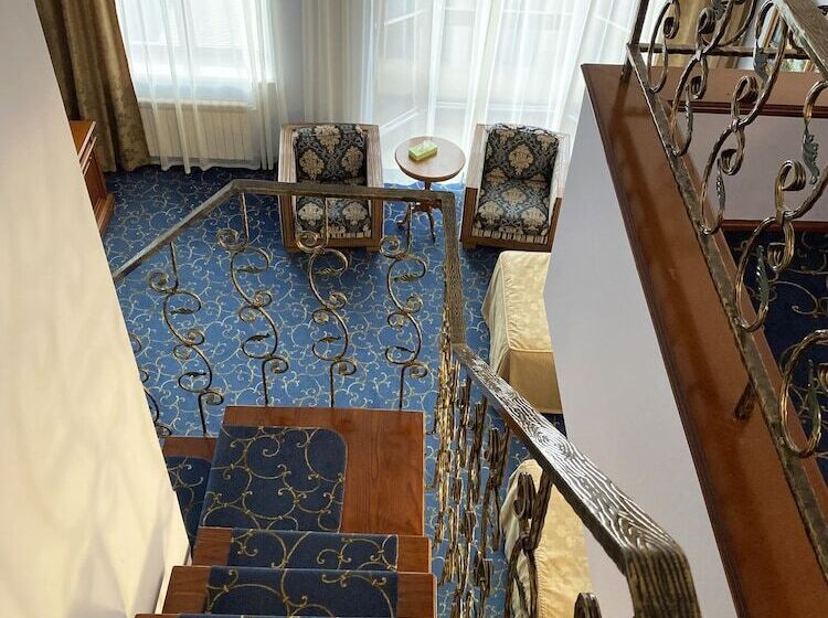 سوییت جونیور, Russia