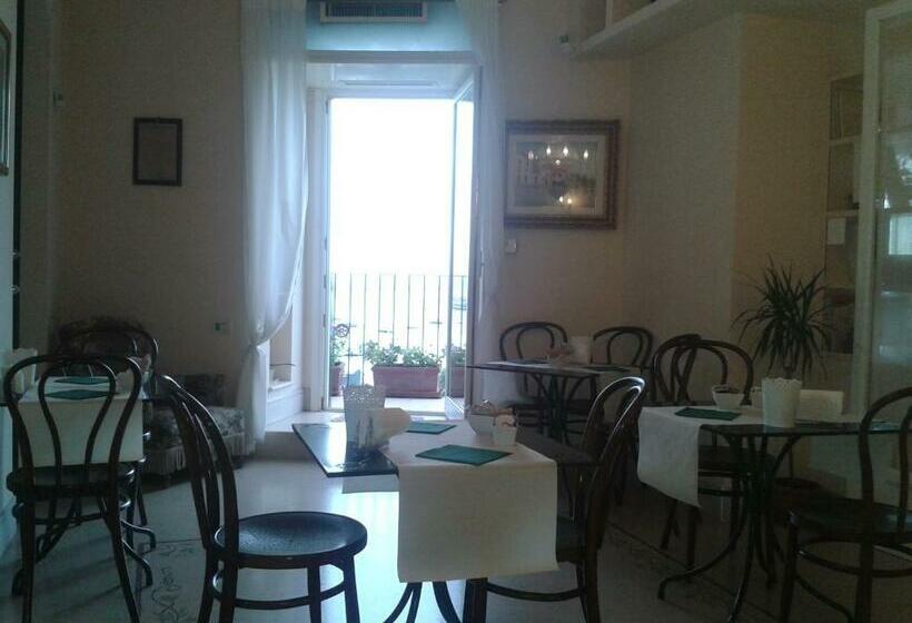 带海景的古典房间, La Dolce Vista   B&b Di Charme