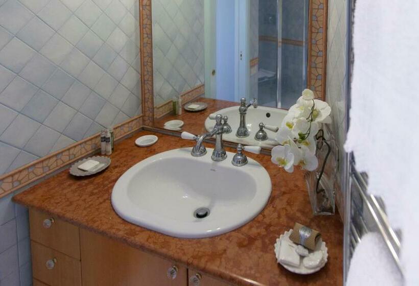 带海景的古典房间, La Dolce Vista   B&b Di Charme