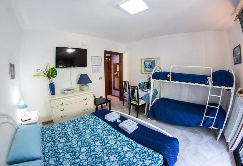 Quarto Quádruplo Standard, B&b Mare E Sole