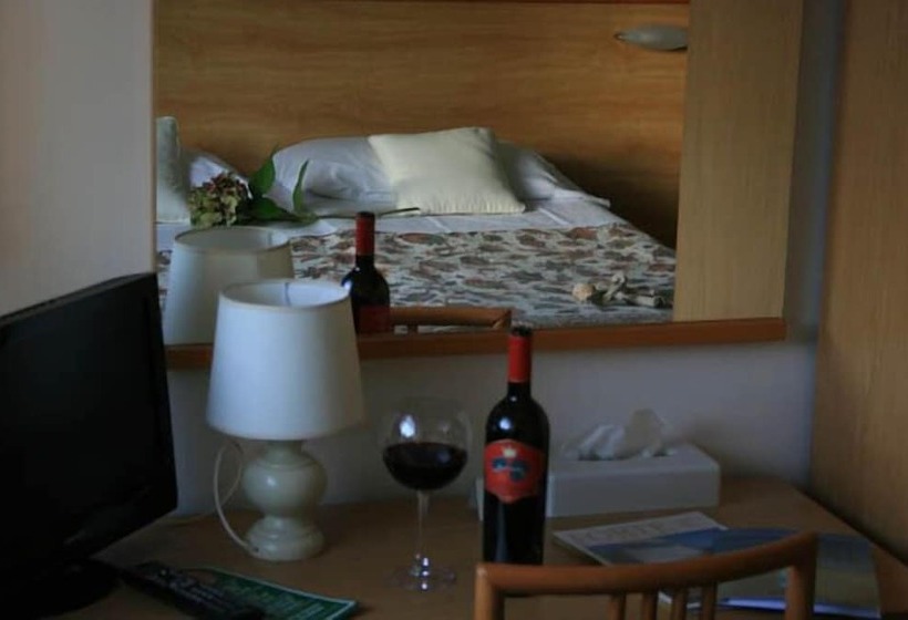 اتاق استاندارد سه نفره, B&b Ortensia