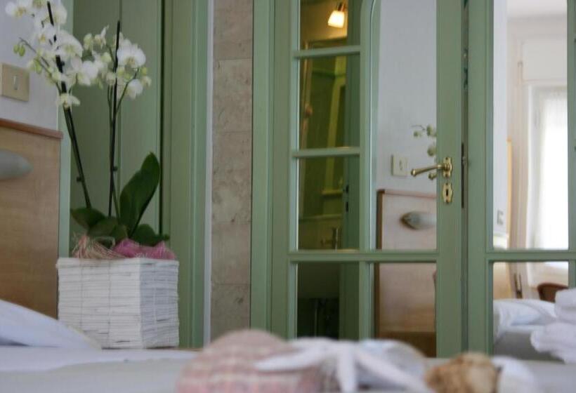 4인용 스탠다드 룸, B&b Ortensia