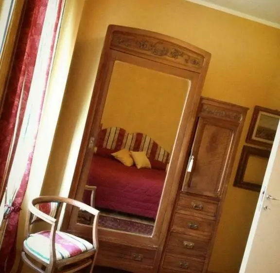 اتاق استاندارد با سرویس بهداشتی مشترک, Cascina Patrizia