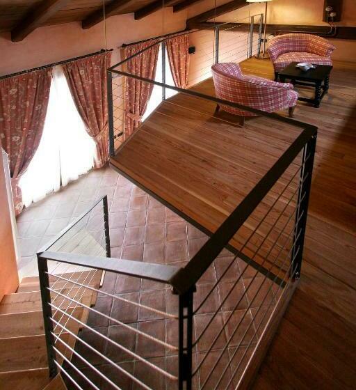 סוויטת ג'וניור, Foresteria Ristorante Conti Roero