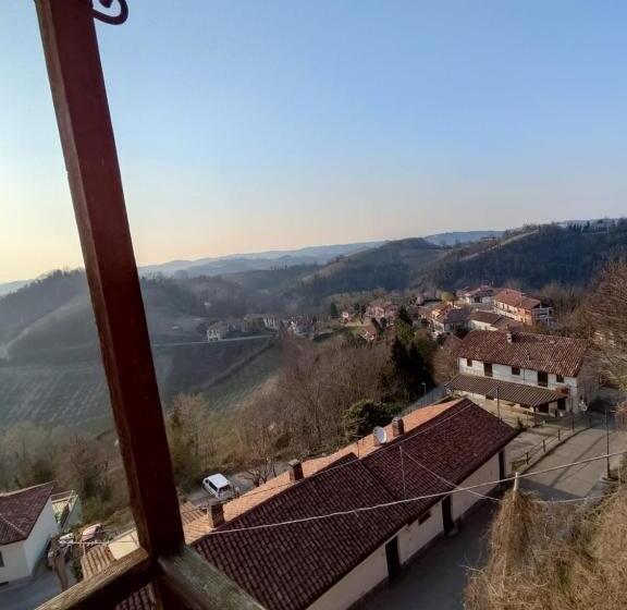 סוויטה עם מרפסת, Foresteria Ristorante Conti Roero