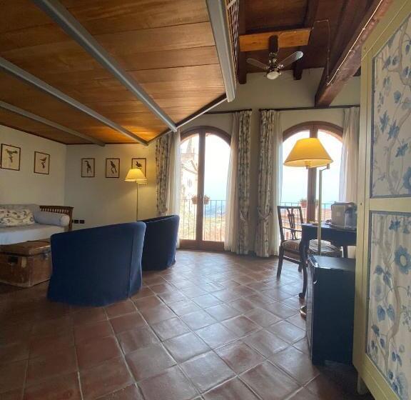 סוויטת ג'וניור, Foresteria Ristorante Conti Roero