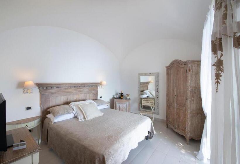 Номер Стандарт Вид на Море, La Maurella