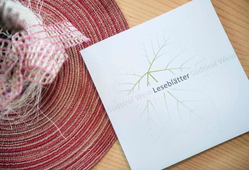 חדר סטנדרט לארבעה, Am Anger