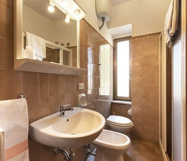 スタンダードルーム, Aurelia