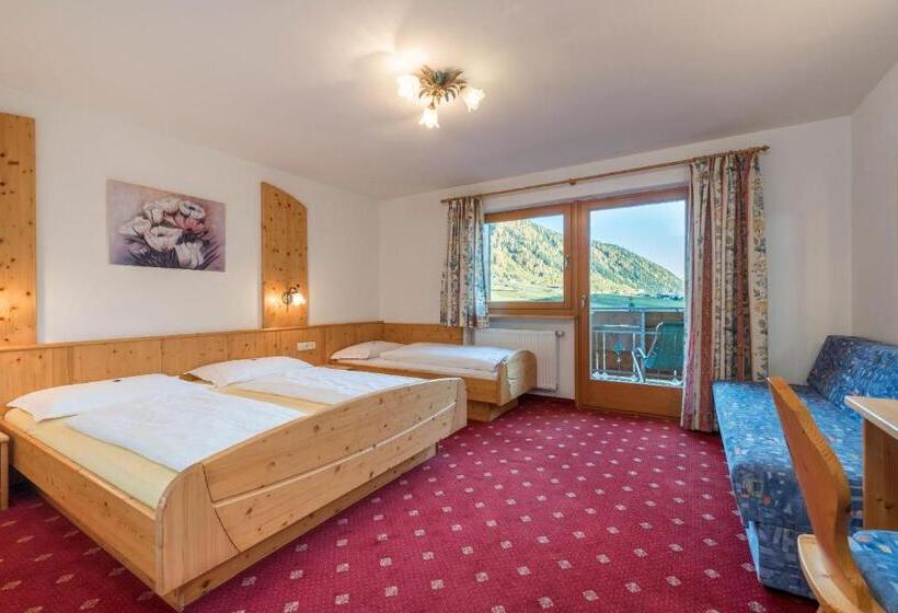 חדר משפחתי, Kaserhof