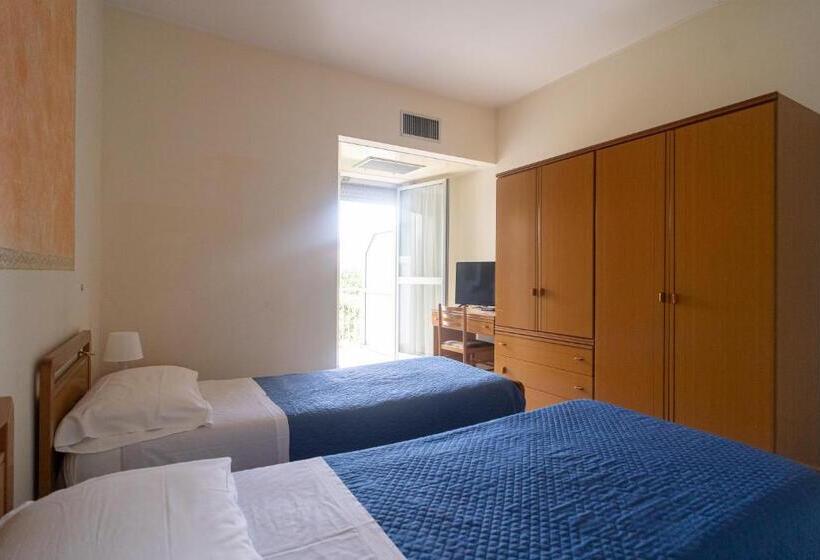 标准间, La Fonte A 300m Uscita A14 Pescara Nord