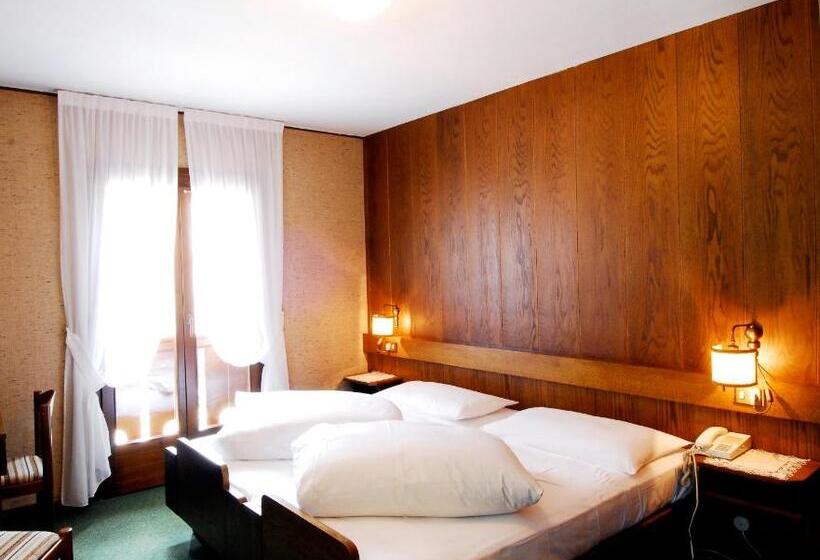 חדר סטנדרט, Orsingher