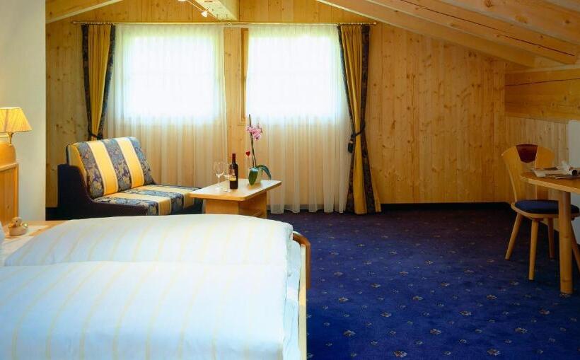 جناح مزوَّد بشرفة, Naturhotel Gruberhof