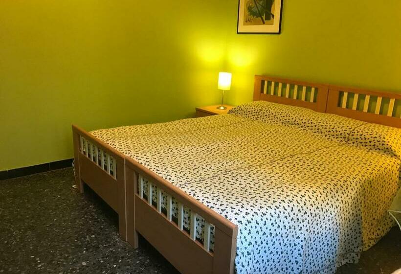 Habitació Estàndard Bany Compartit, B&b In Centro