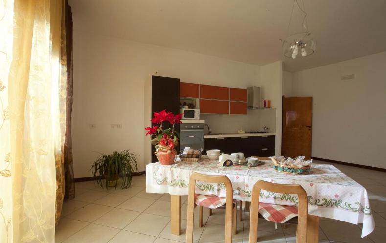Четырехместный Номер Стандарт с Балконом, B&b Residenza Bianco Alle Grotte