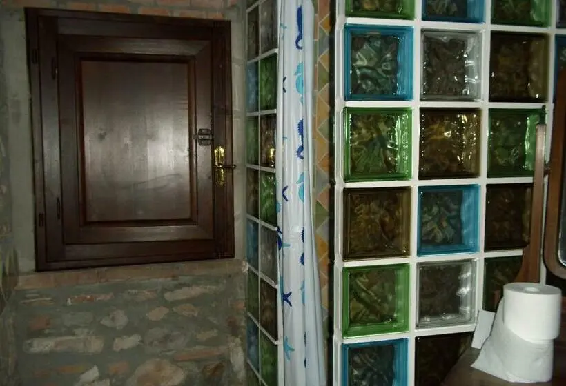 スタンダードルーム, Camere Vecchia Fonte