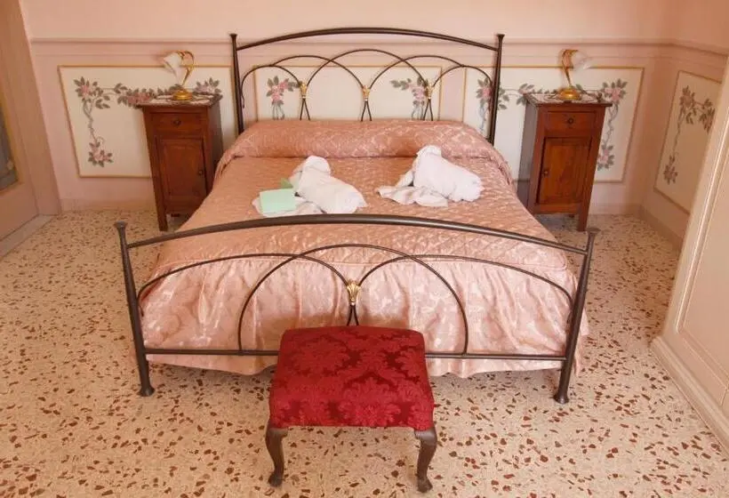 اتاق استاندارد سه تخته با چشم‌انداز, Bed&breakfast 1912