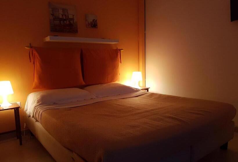 חדר בסיסי, Borgo Marinaro