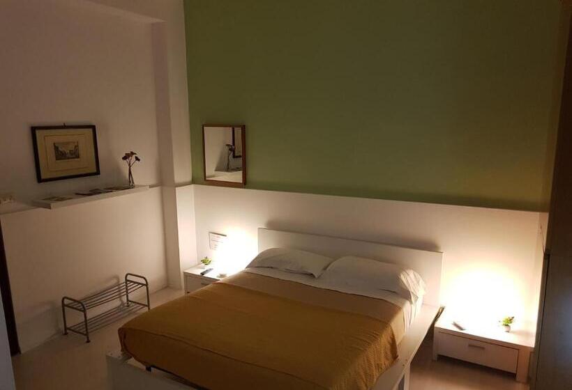 חדר סטנדרט לשלושה, Borgo Marinaro