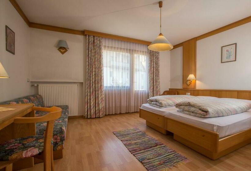 Номер Стандарт, Garni Appartments Helvetia