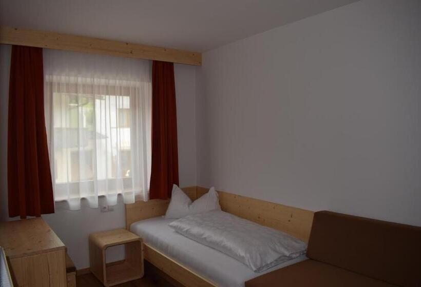 חדר משפחתי, Garni Appartments Helvetia