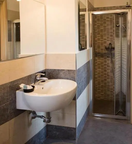スタンダード4人部屋, Albergo Villa Anna