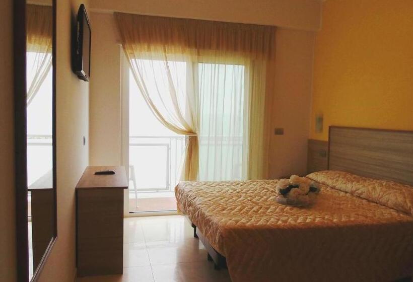 디럭스 전망 룸, Altis