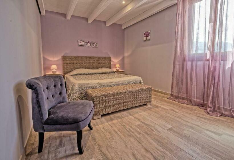 اتاق کلاسیک, Auberge Lustincone