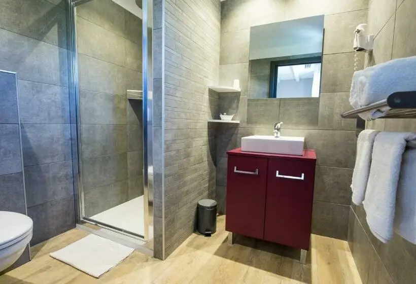 Classic-huone, Auberge Lustincone