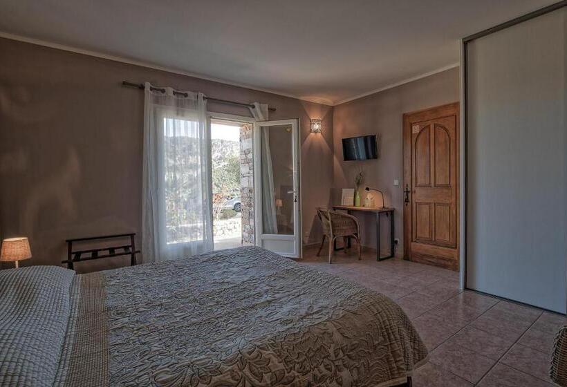 Номер Комфорт, Auberge Lustincone