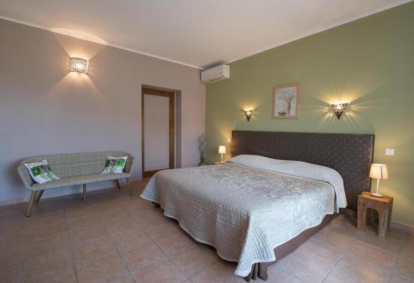 Номер Комфорт, Auberge Lustincone