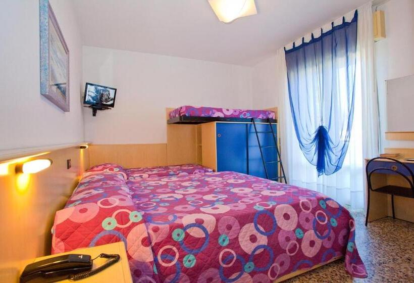 带阳台标准四人间, Catto Suisse